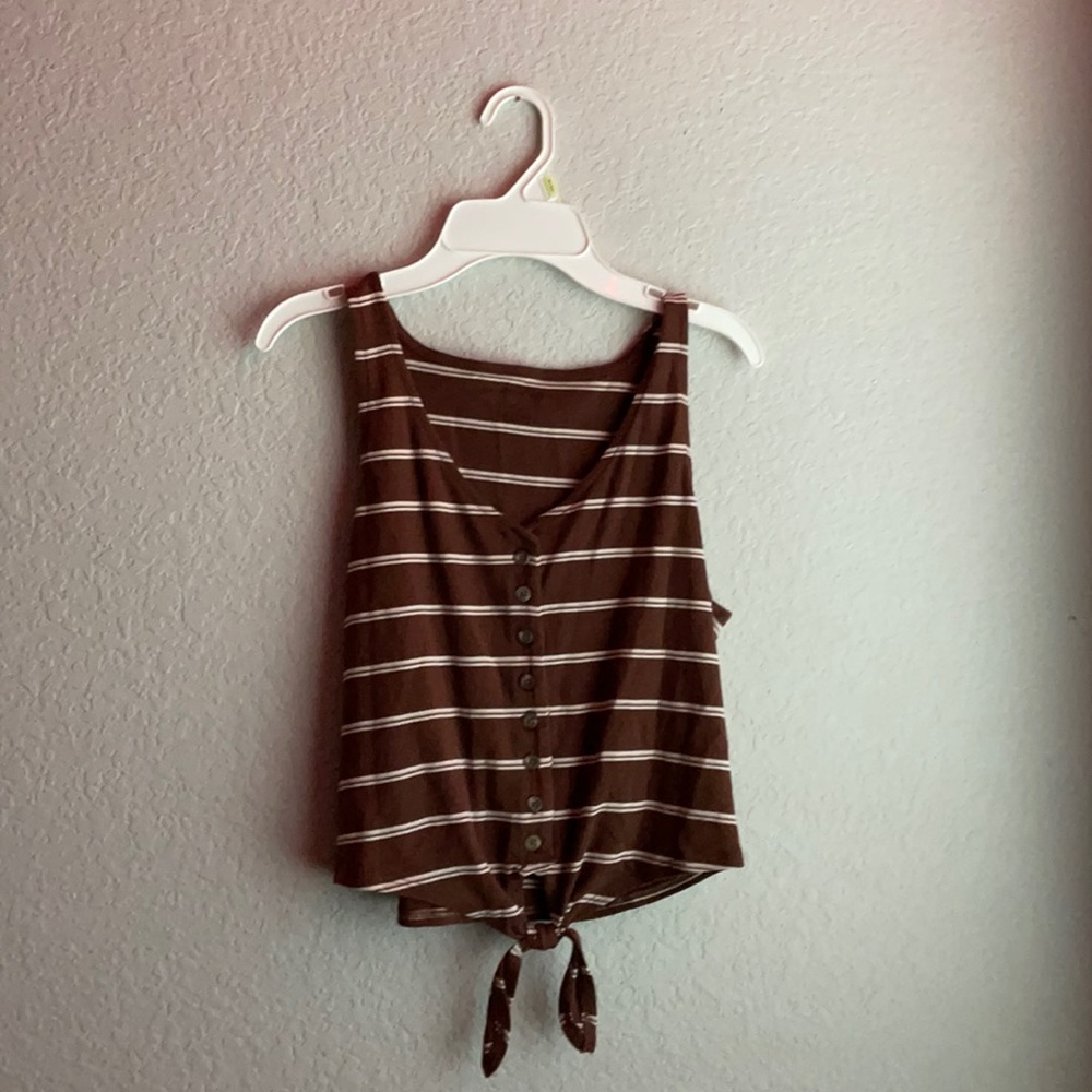 AMERICAN EAGLE top